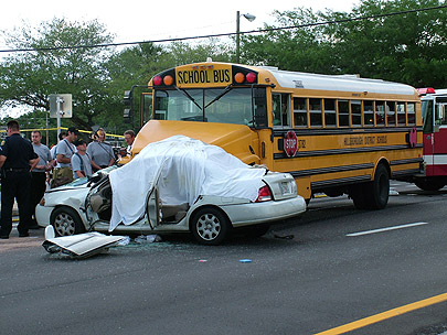 1-bus-and-car-crash.jpg